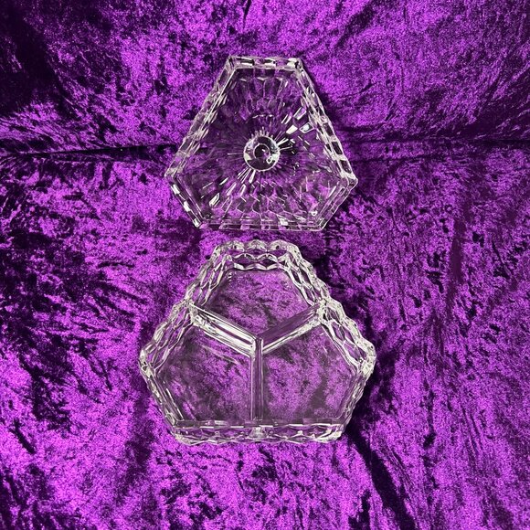 Clear Glass Triangular Display Dish with Lid – Vintage Cut Crystal Style - Picture 5 of 6